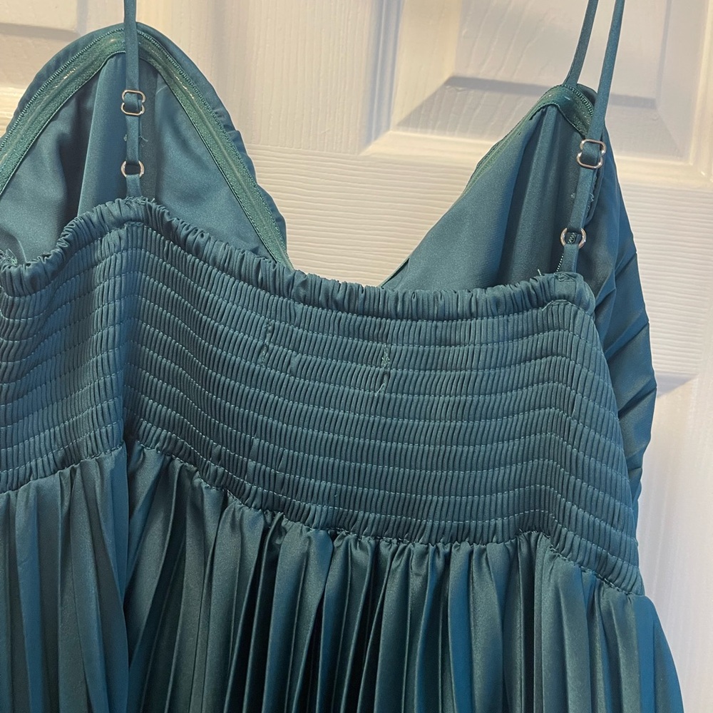 Pleated Spaghetti Strap Midi Dress in Teal - Picture 11 of 12